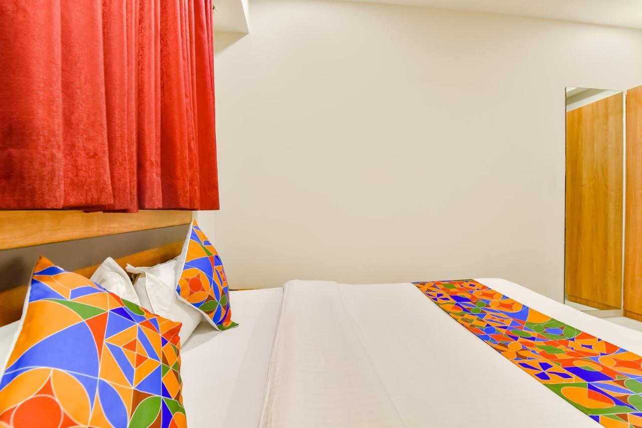 Fabhotel Happinex Szúrat Kültér fotó