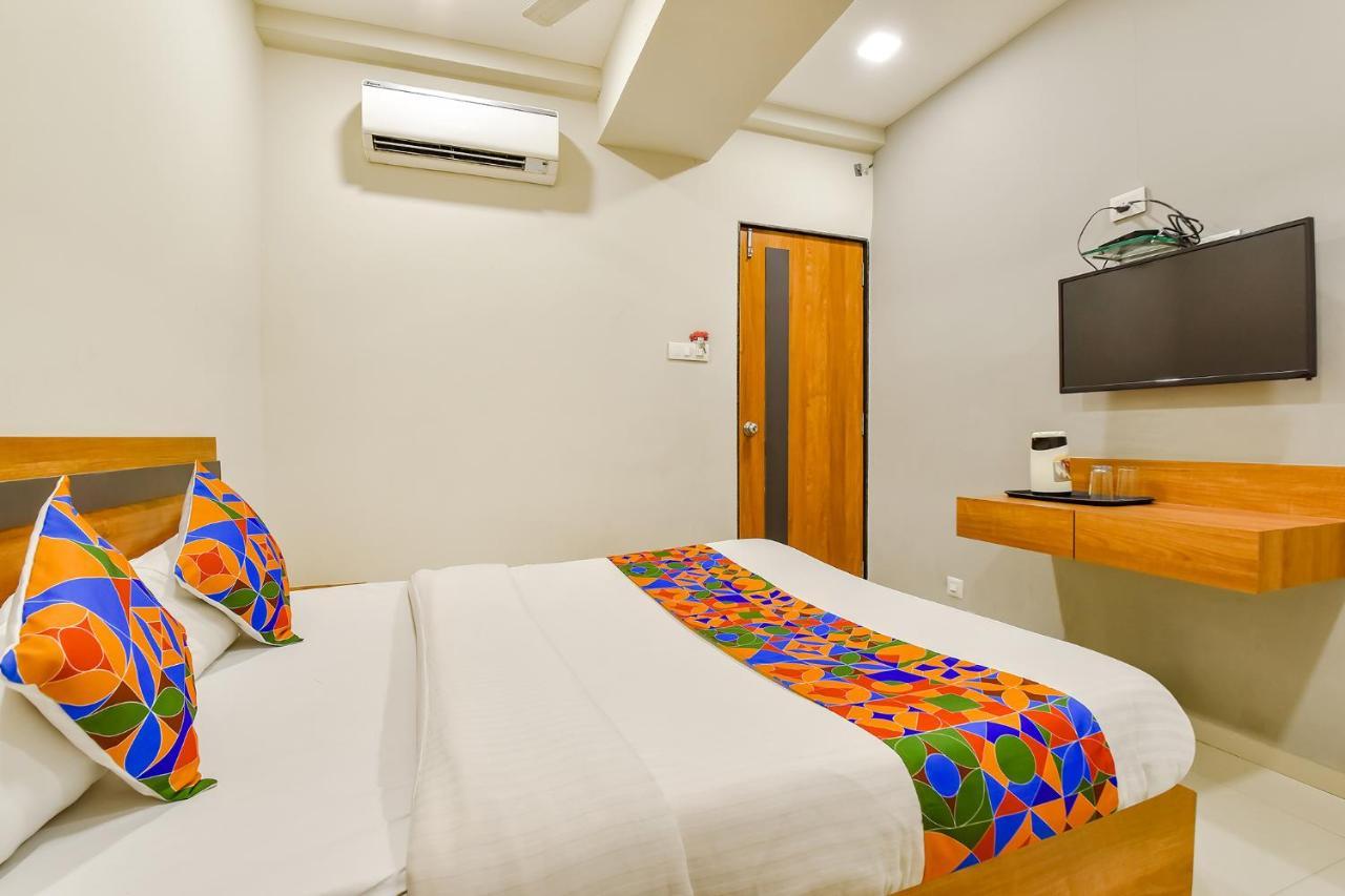 Fabhotel Happinex Szúrat Kültér fotó